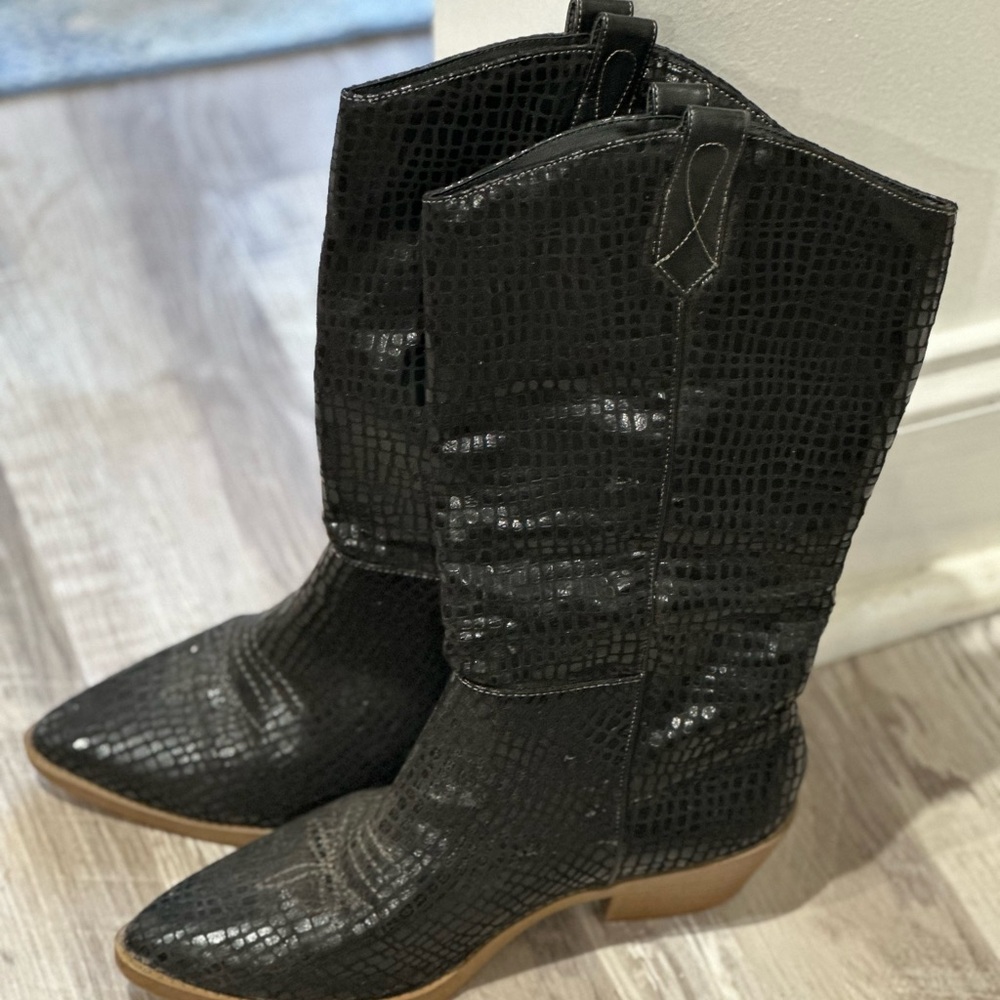 Black dress boots super cute size 8 1/2